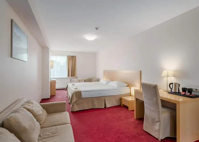 Islande With Free Parking Hotel 4*