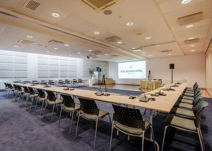 Islande With Free Parking Riga