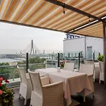 Islande With Free Parking 4* Riga