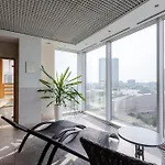 Islande With Free Parking Hotel