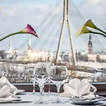 Islande With Free Parking Hotel 4*