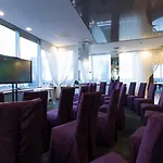 Islande With Free Parking Hotel Riga