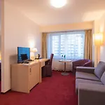 Islande With Free Parking Hotel