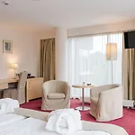 Hotel Islande With Free Parking Riga