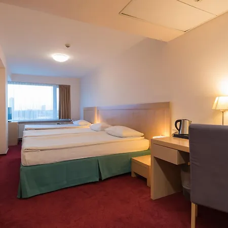 Islande With Free Parking 4* ריגה