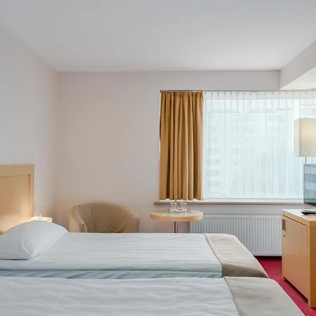 Islande With Free Parking 4* Riga