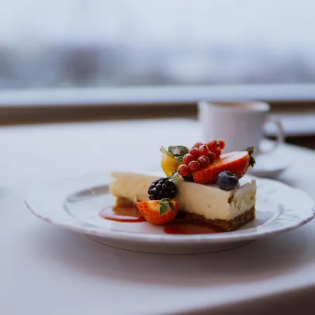 Islande With Free Parking 4*