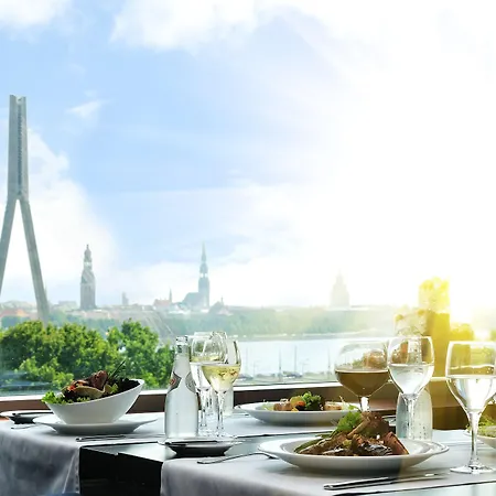 Islande With Free Parking Hotel Riga