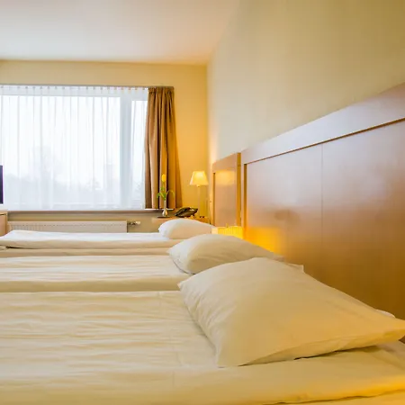 Islande With Free Parking