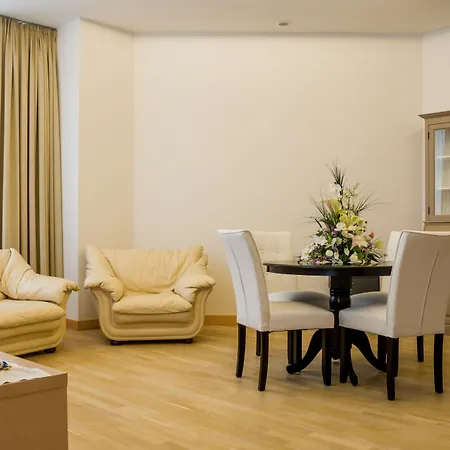 Islande With Free Parking Riga