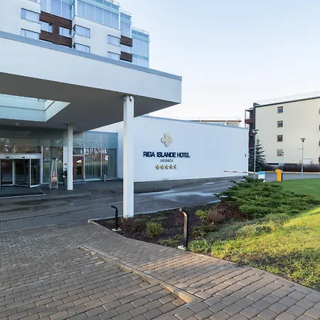 Islande With Free Parking Hotelli Riika