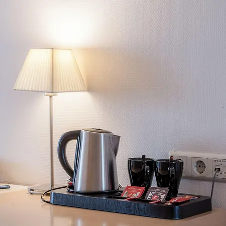 Islande With Free Parking Hotel