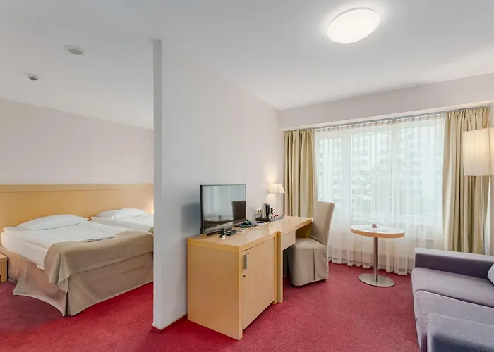 Islande With Free Parking 4* Ρίγα