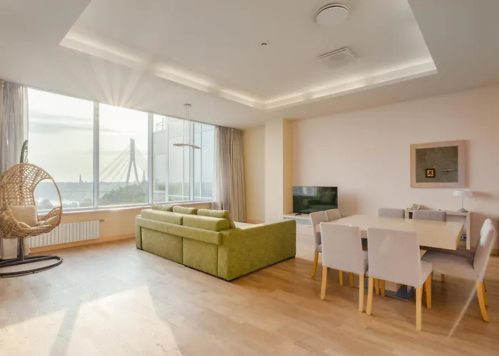 Islande With Free Parking Hotel