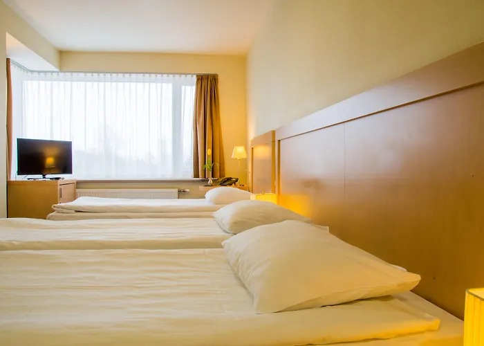 Islande With Free Parking