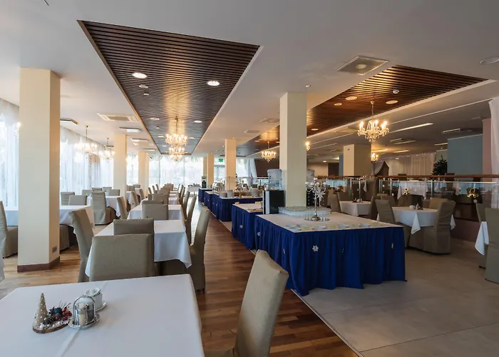 Ξενοδοχείο Islande With Free Parking 4*