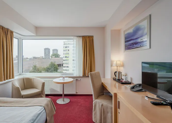 Islande With Free Parking Hotel 4*