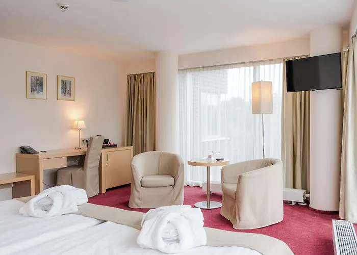 Hotel Islande With Free Parking Riga