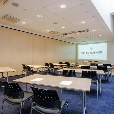 Islande With Free Parking Hotel 4*