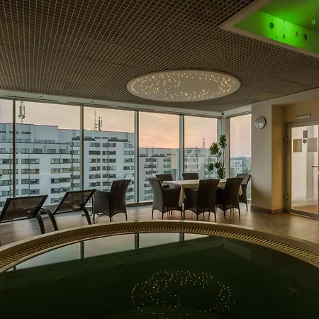 Islande With Free Parking Hotel Ryga