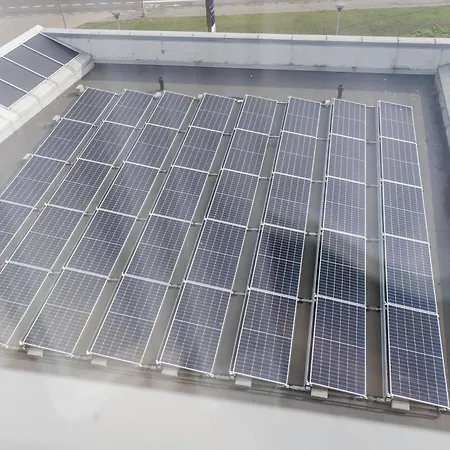 Islande With Free Parking