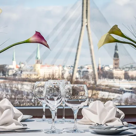 Islande With Free Parking Hotel 4*