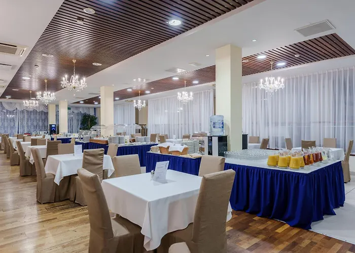 Islande With Free Parking Hotel