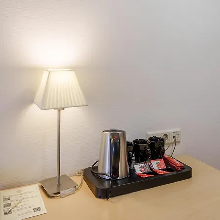 Hotel Islande With Free Parking 4*