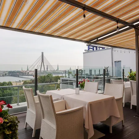 Islande With Free Parking 4* Riga